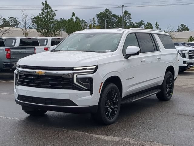 2026 Chevrolet Suburban LS - Photo 9