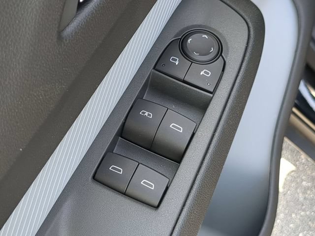 2027 Chevrolet Bolt RS - Photo 17