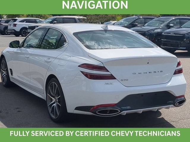 2026 GENESIS G70 Standard - Photo 9
