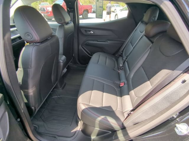 2027 Chevrolet Bolt RS - Photo 34