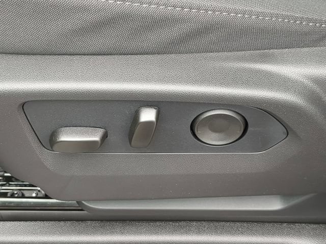 2026 Chevrolet Suburban LS - Photo 19