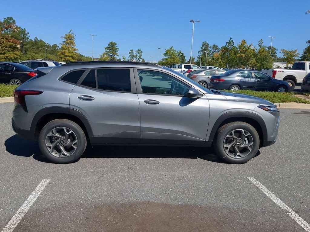 New 2026 Chevrolet Trax LT SUV