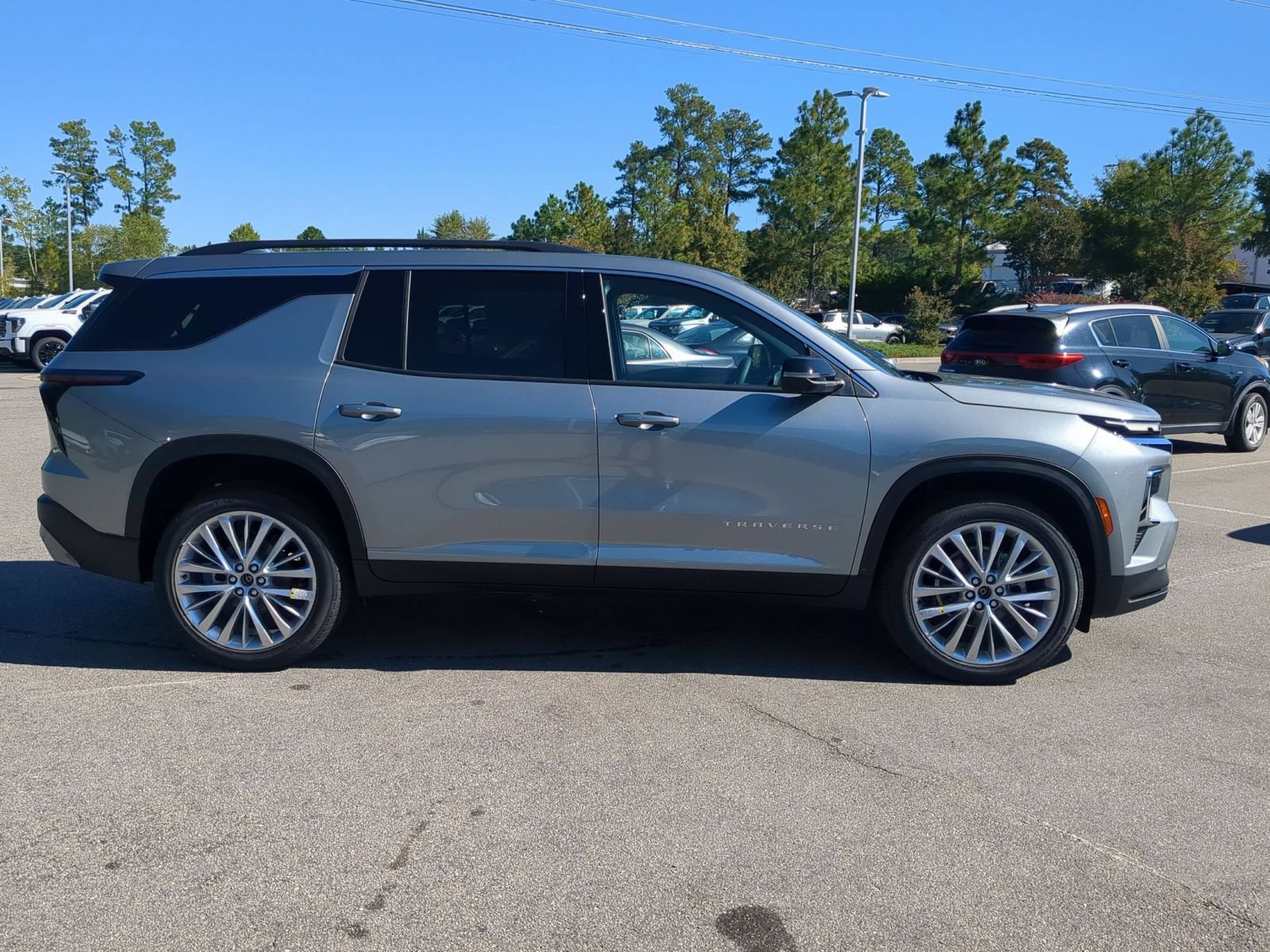 New 2027 Chevrolet Traverse LT SUV