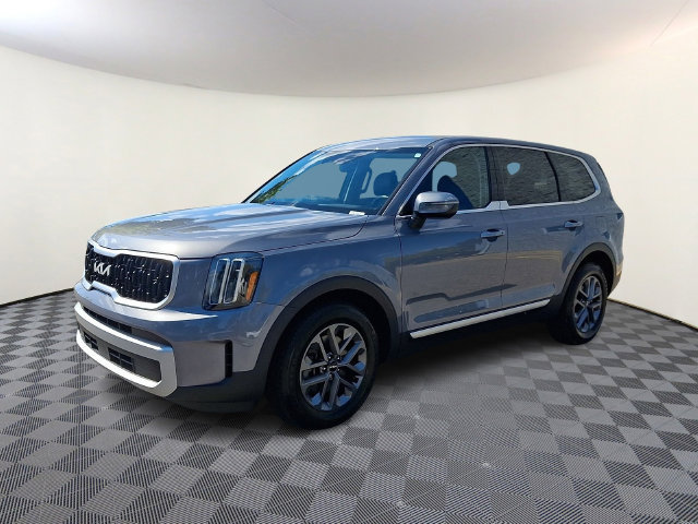 Used 2024 Kia Telluride LX SUV