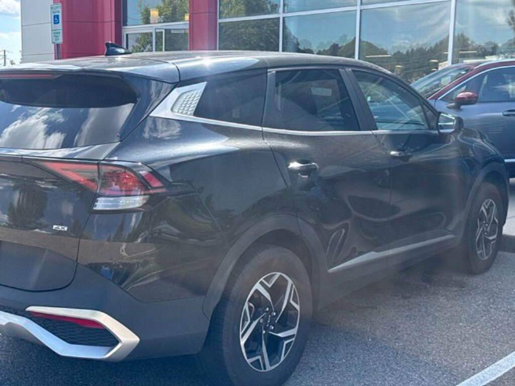 Used 2023 Kia Sportage LX SUV