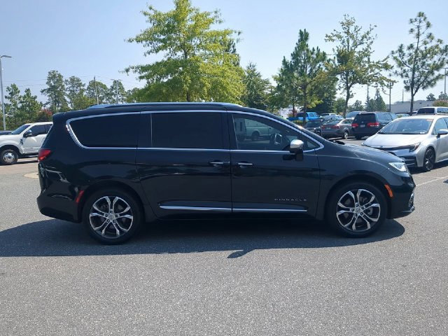 Used 2022 Chrysler Pacifica Pinnacle Van Passenger Van