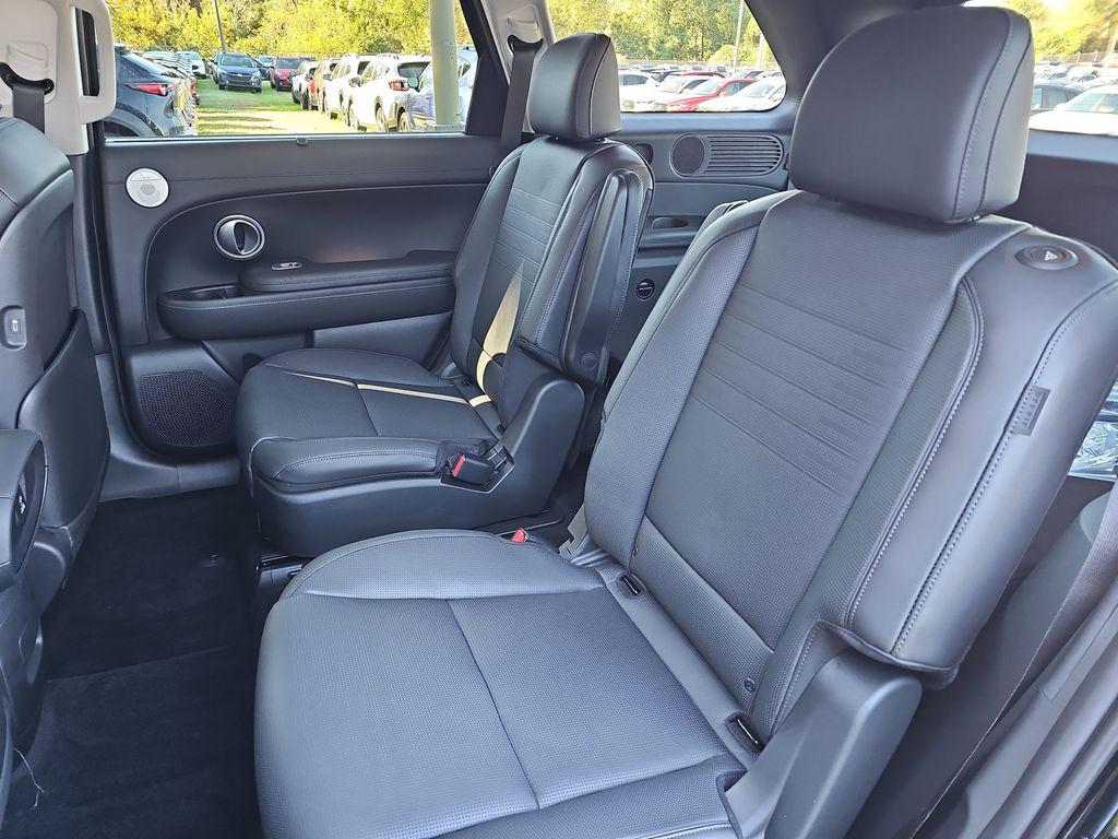 2026 Hyundai Palisade Limited - Photo 15