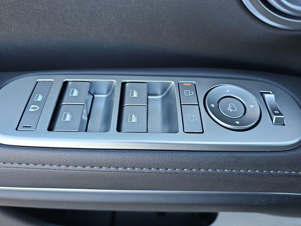 2026 Hyundai Palisade Limited - Photo 28