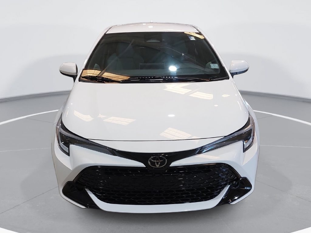 Used 2025 Toyota Corolla Hatchback SE Hatchback