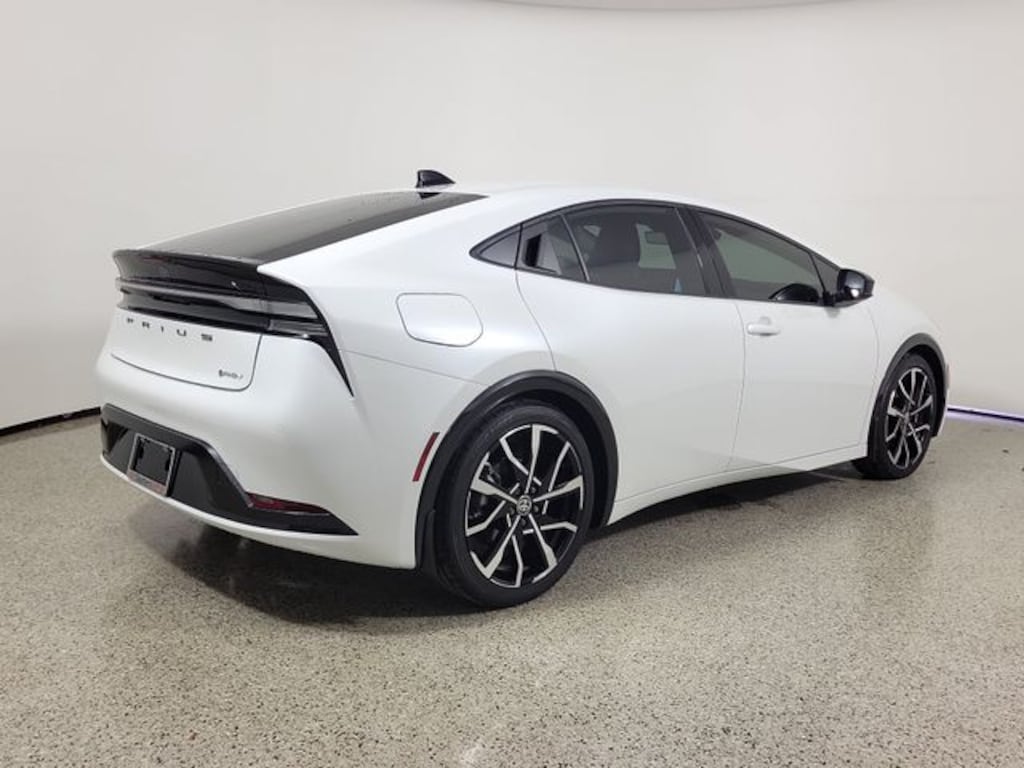 Used 2026 Toyota Prius Plug-In Hybrid XSE Hatchback