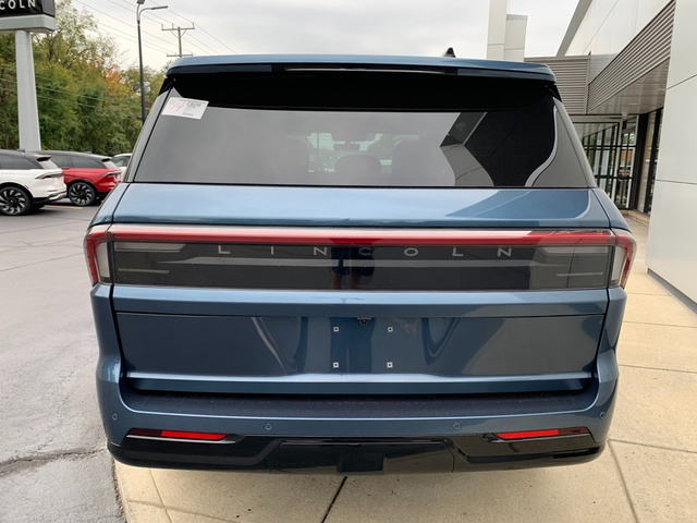 New 2027 Lincoln Navigator SUV