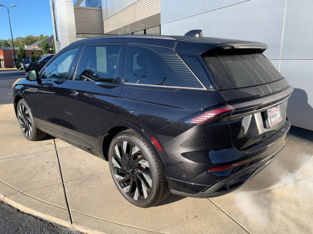 Used 2024 Lincoln Nautilus Hybrid Reserve II SUV