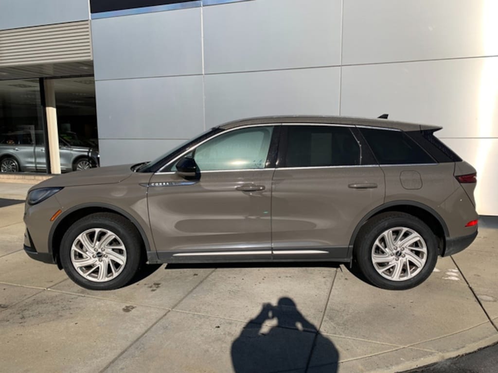 Certified 2025 Lincoln Corsair Premiere I SUV