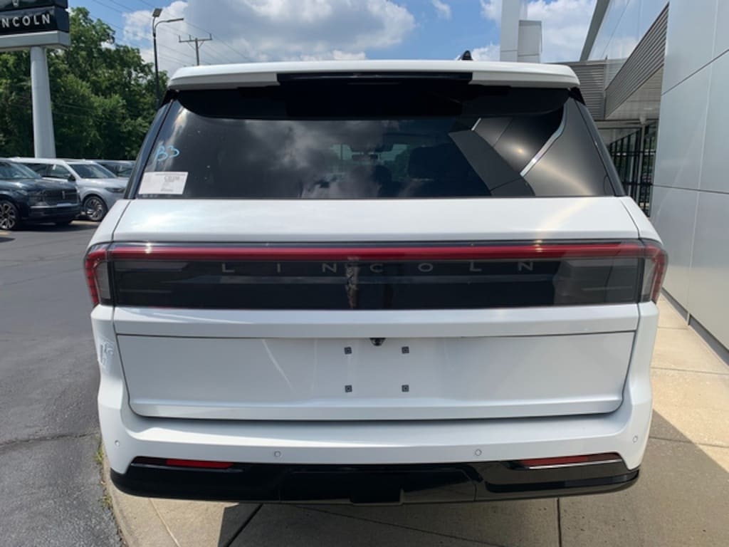 New 2027 Lincoln Navigator SUV