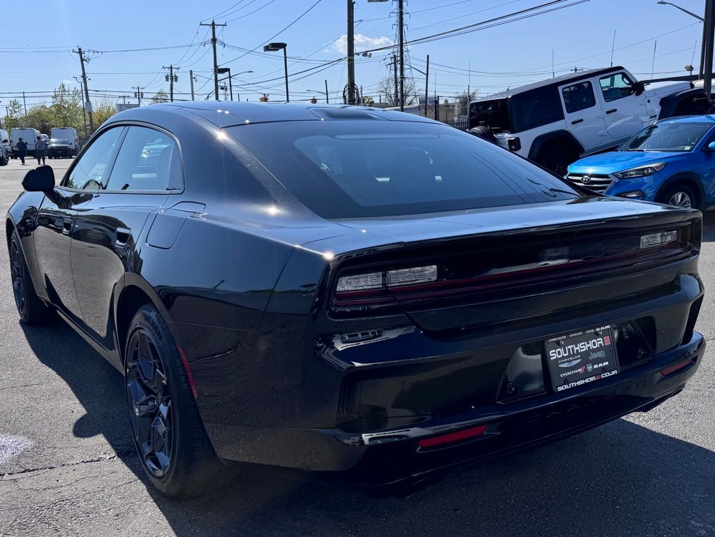 2026 Dodge Charger R/T - Photo 5