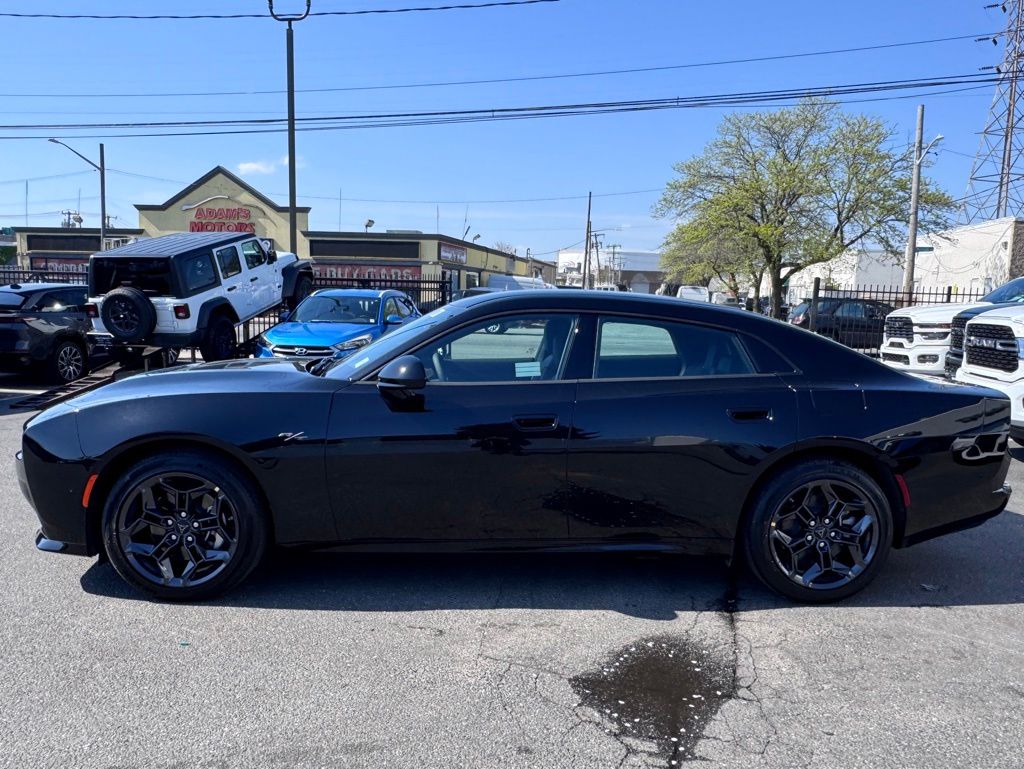 2026 Dodge Charger R/T - Photo 4