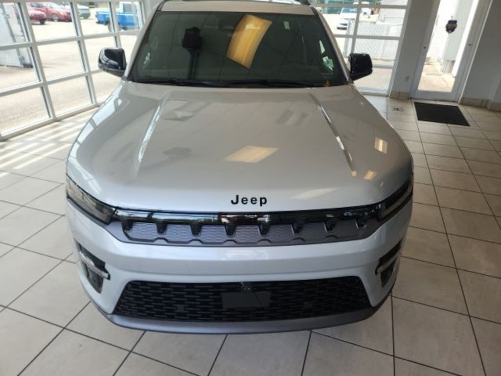 New 2026 Jeep Grand Wagoneer Summit Obsidian Sport Utility