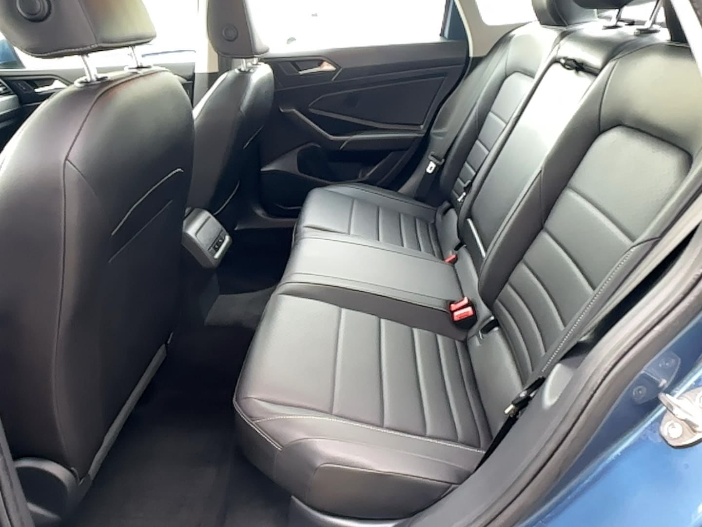 2021 Volkswagen Jetta SE - Photo 16