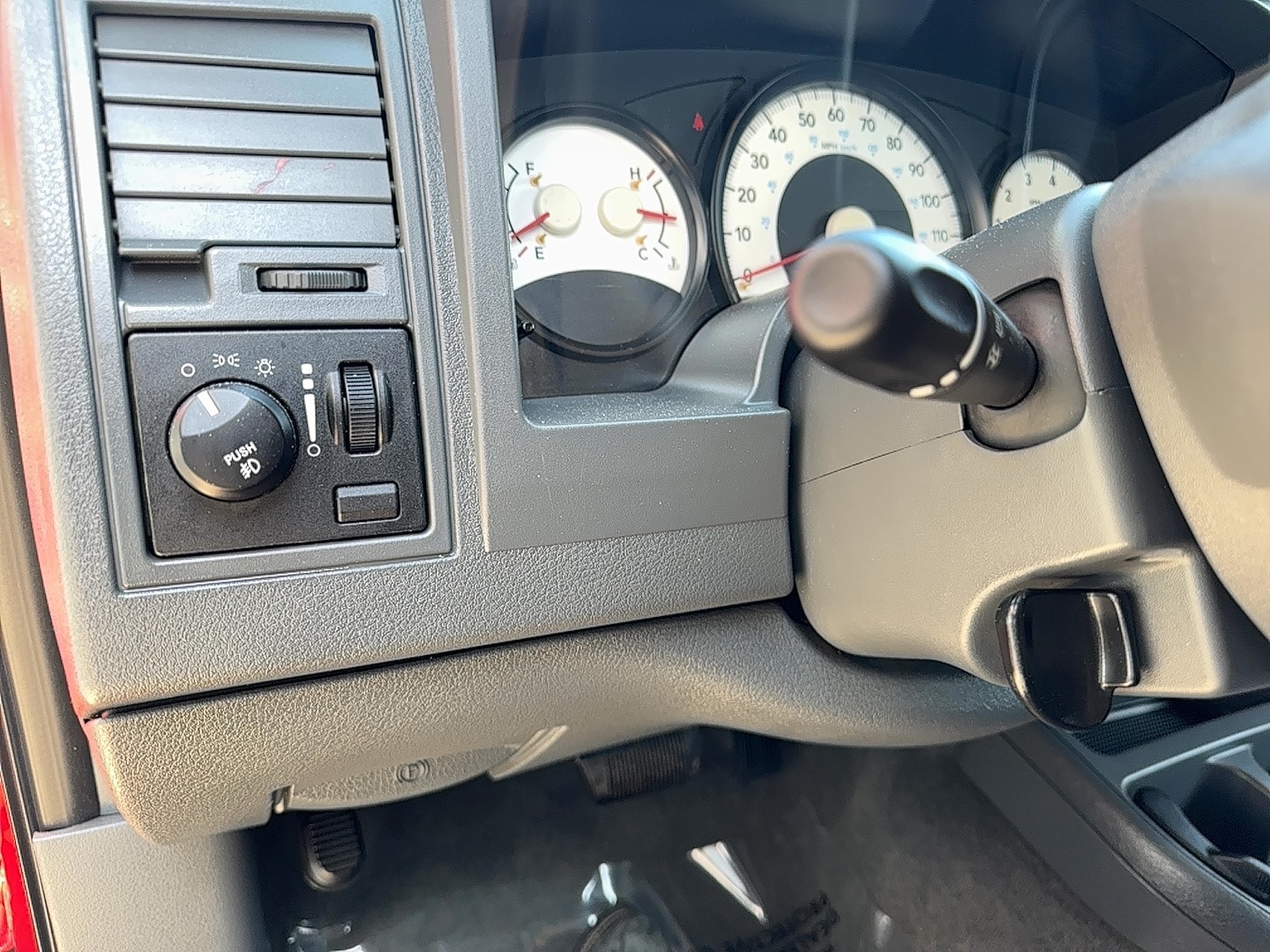 2007 Dodge Dakota ST - Photo 11