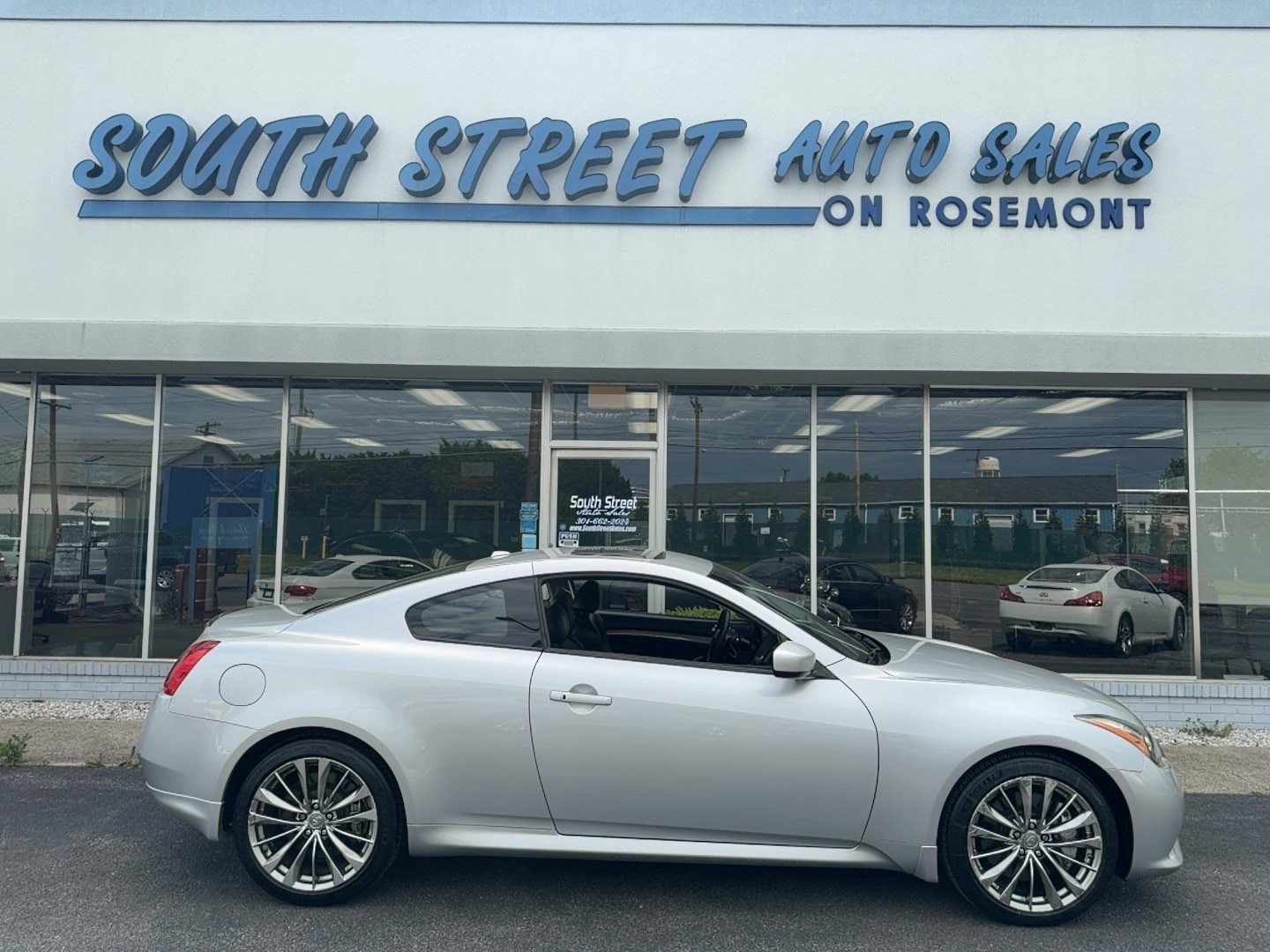 2011 INFINITI G Coupe 37x