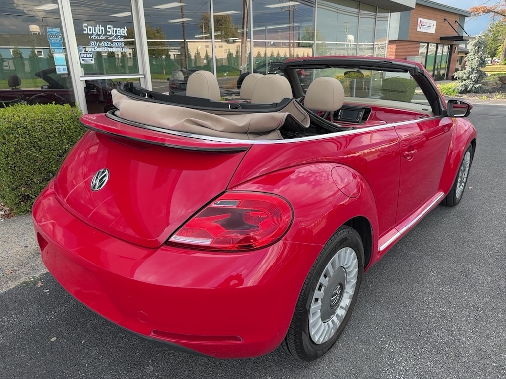 Used 2015 Volkswagen Beetle Convertible 1.8T w/PZEV Convertible