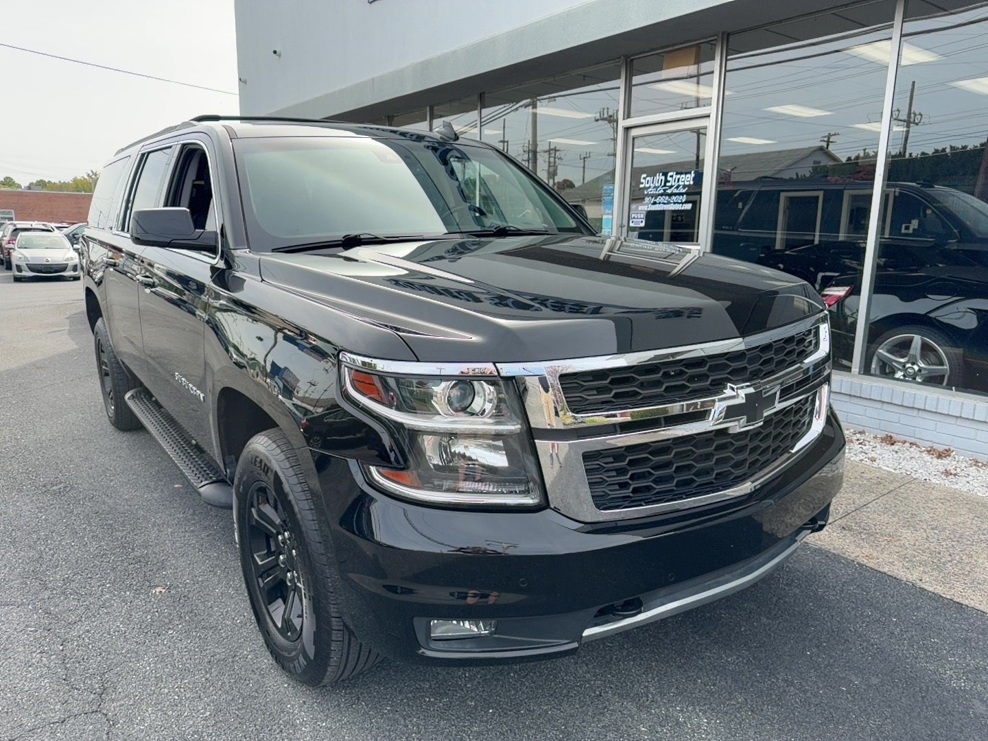 Used 2018 Chevrolet Suburban Z71 SUV