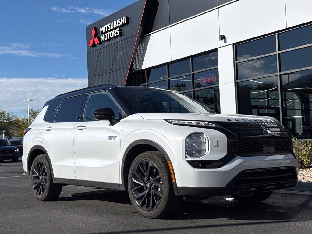 2025 Mitsubishi Outlander PHEV SEL SUV