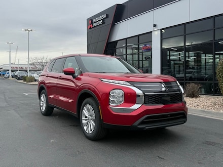 2026 Mitsubishi Outlander ES SUV