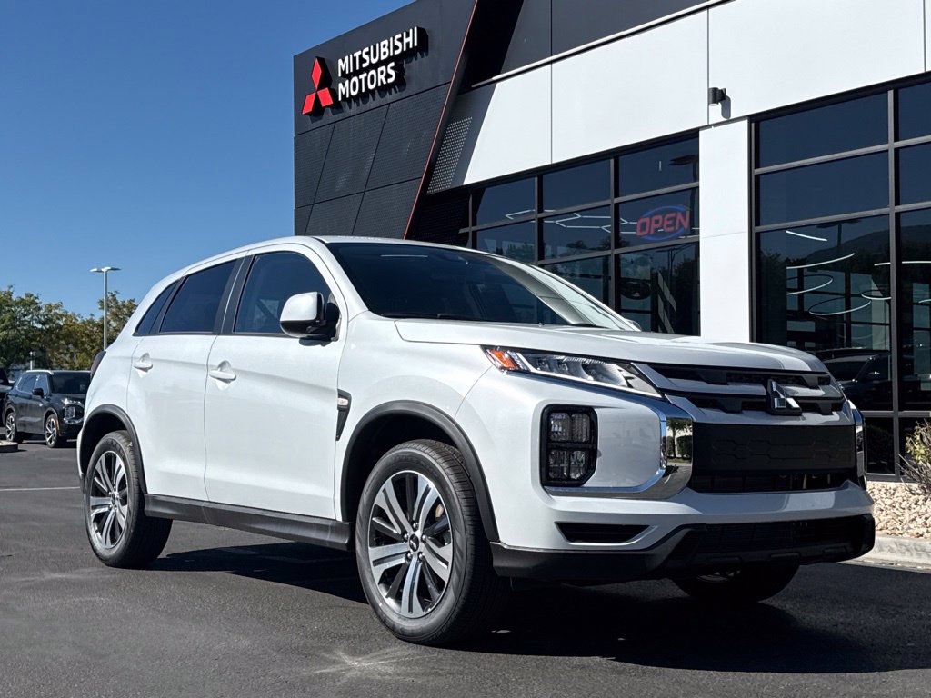 2027 Mitsubishi Outlander Sport ES