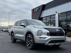 2025 Mitsubishi Outlander PHEV SE SUV