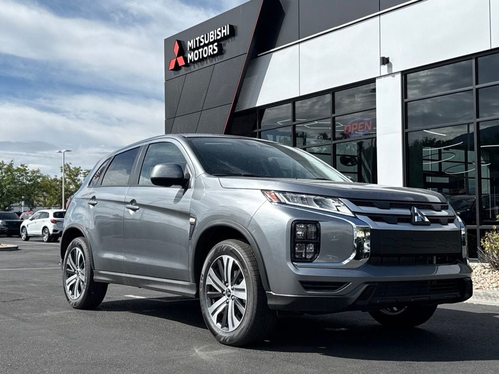 2027 Mitsubishi Outlander Sport ES