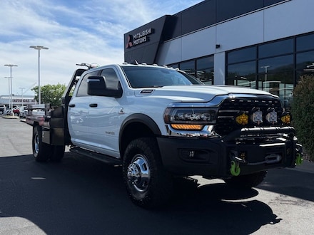 2024 Ram 3500 Chassis Cab Tradesman/SLT/Laramie/Limited Truck Crew Cab