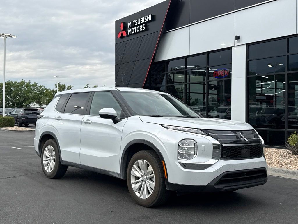 2026 Mitsubishi Outlander