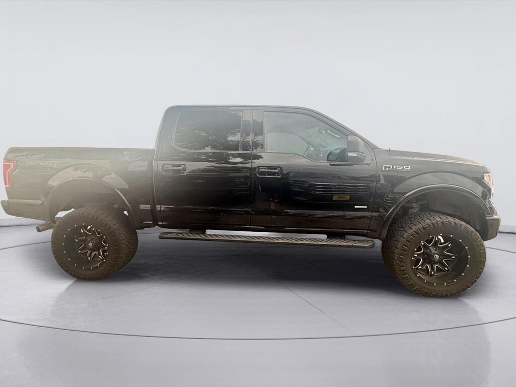 Used 2017 Ford F-150 XLT Truck