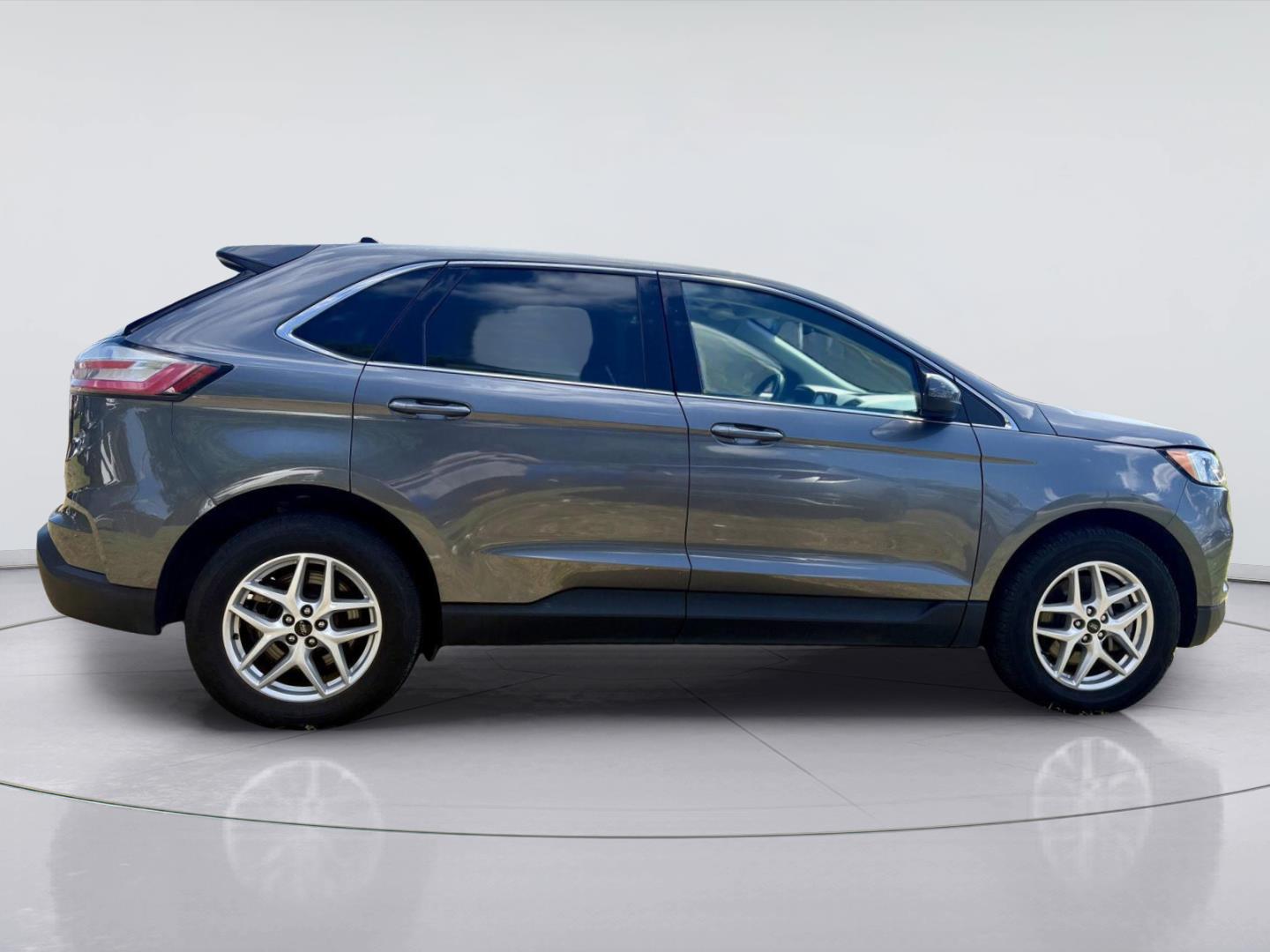 Used 2024 Ford Edge SEL SUV