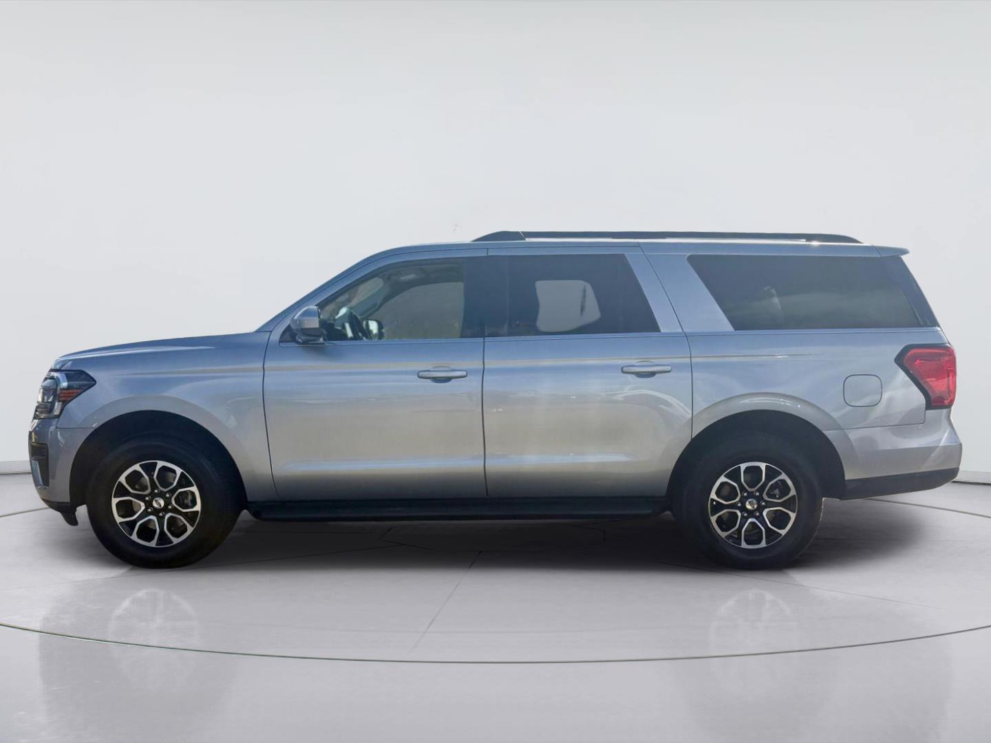 Used 2024 Ford Expedition Max XLT SUV