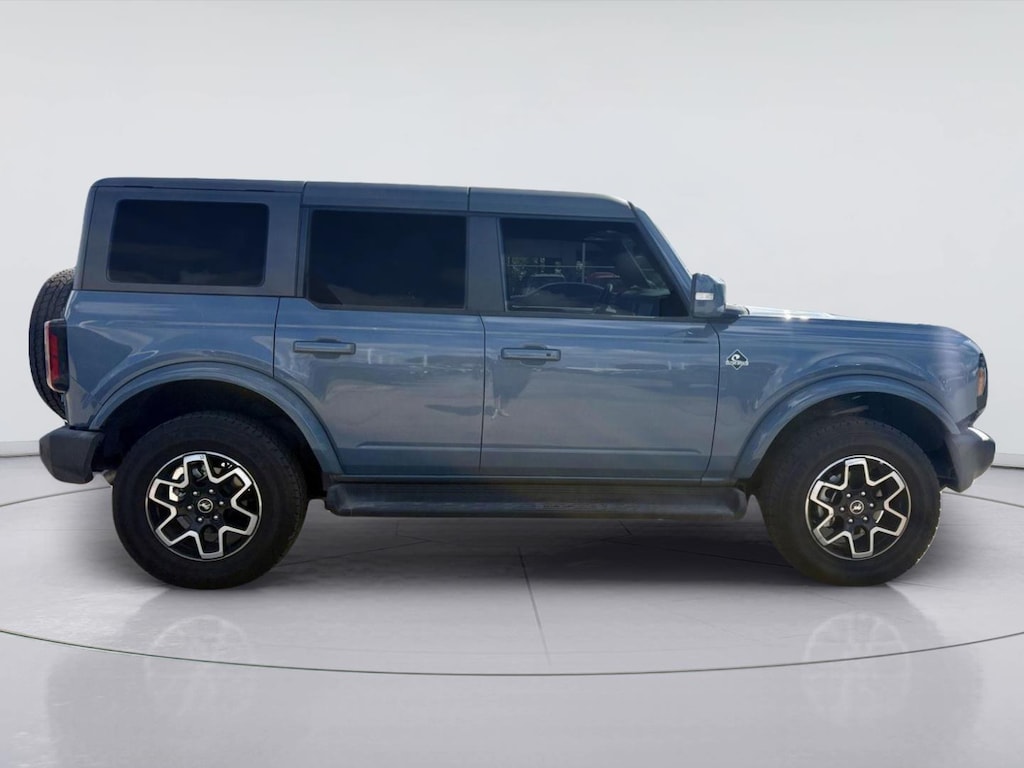 Used 2025 Ford Bronco Outer Banks SUV