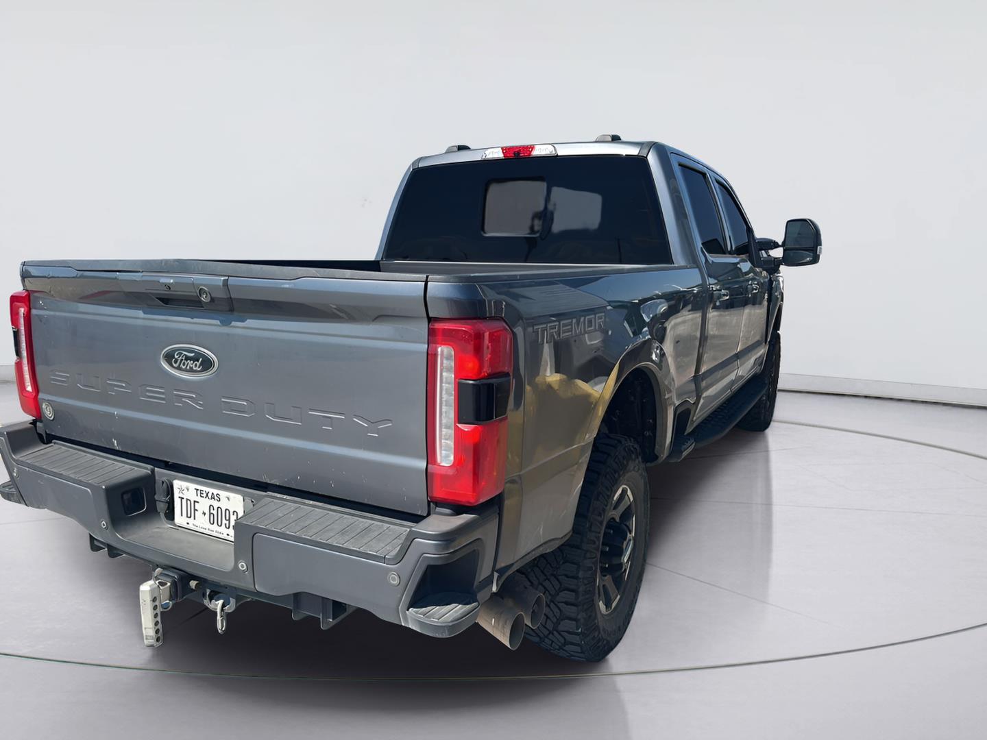Used 2023 Ford Super Duty F-250 Lariat Truck