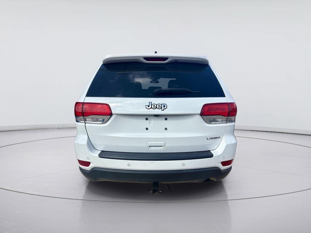 Used 2018 Jeep Grand Cherokee Laredo E SUV