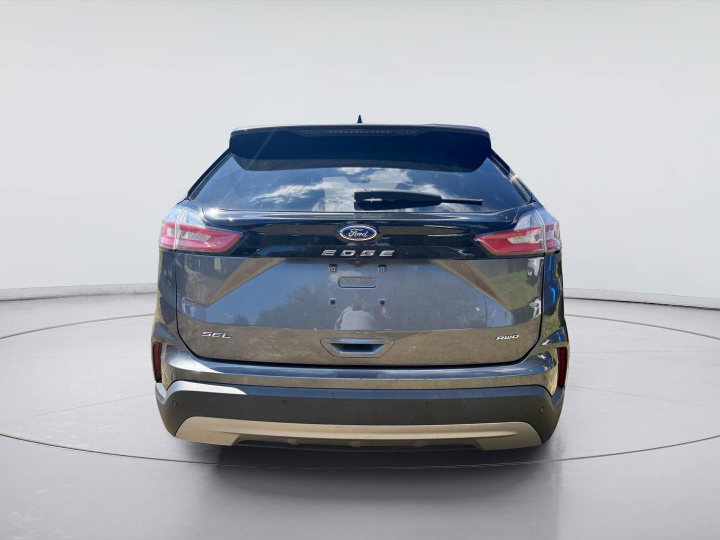Used 2024 Ford Edge SEL SUV