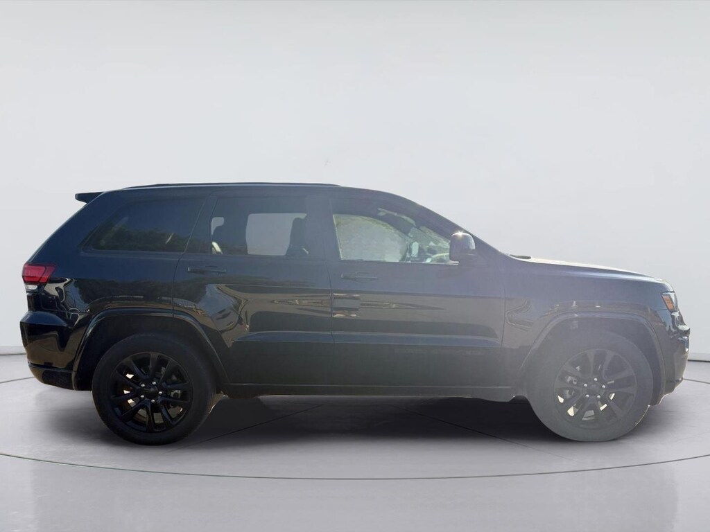 Used 2020 Jeep Grand Cherokee Altitude SUV