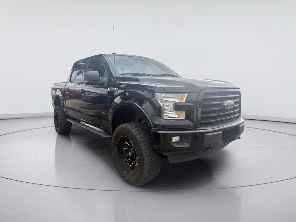 Used 2017 Ford F-150 XLT Truck