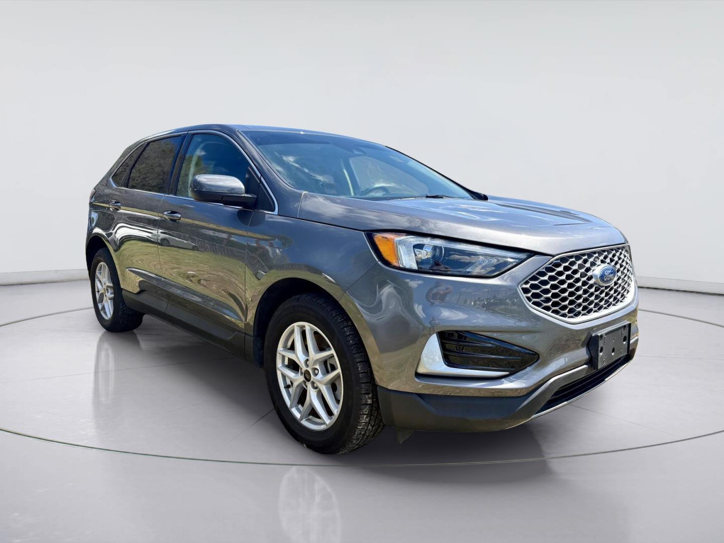 Used 2024 Ford Edge SEL SUV