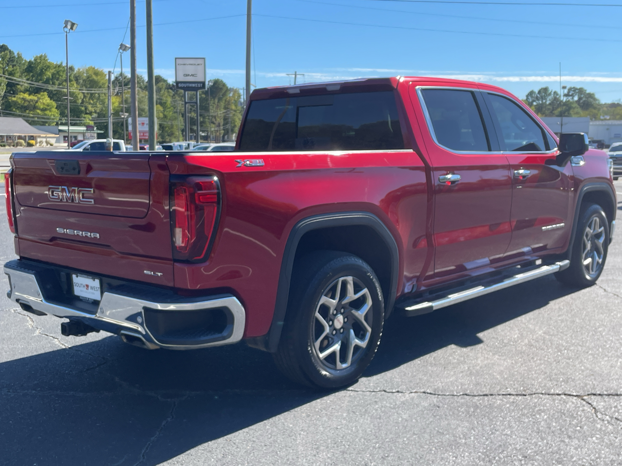 Used 2023 GMC Sierra SLT Crew Cab