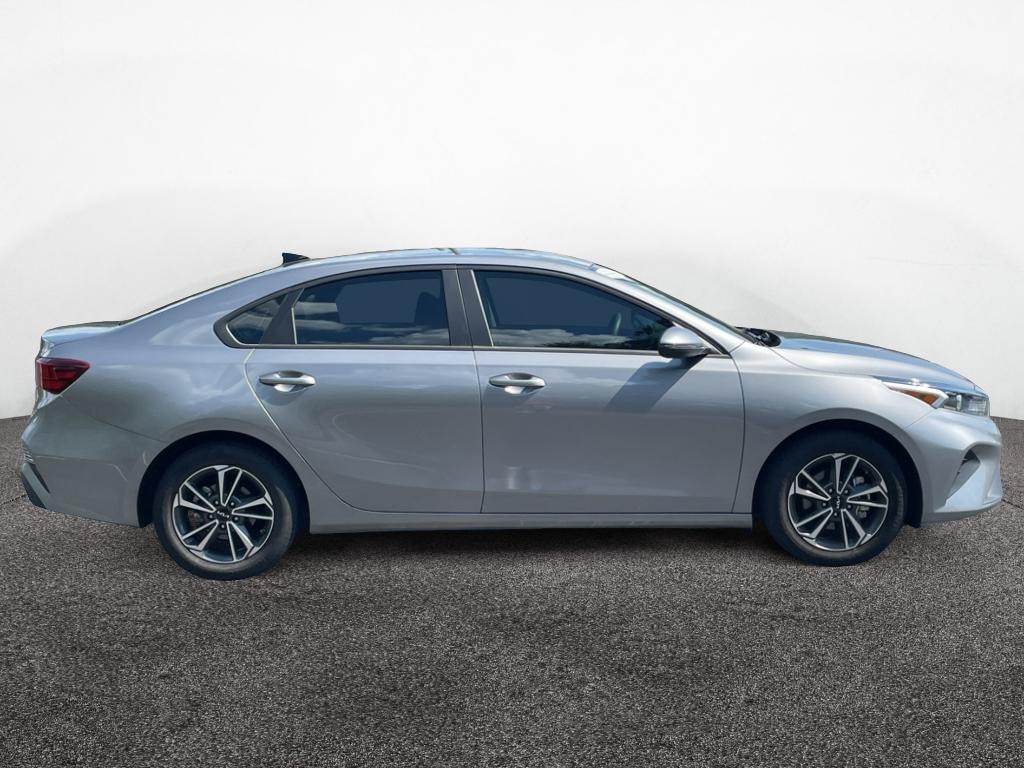 Used 2024 Kia Forte LXS Sedan