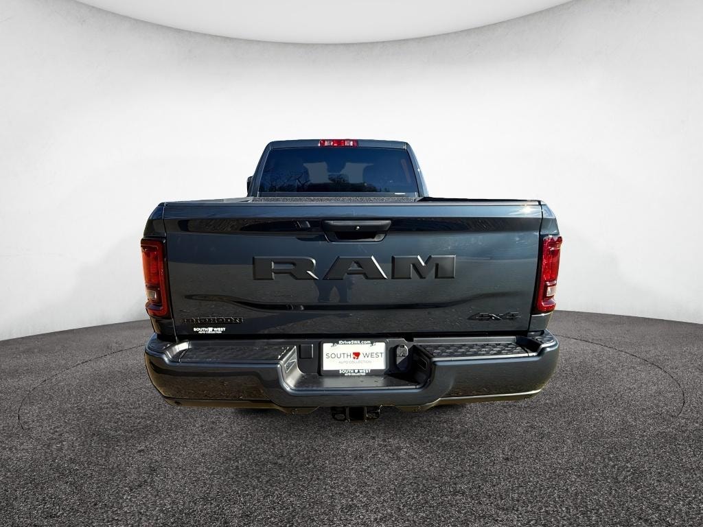 New 2026 Ram 2500 BIG HORN CREW CAB 4X4 6'4 BOX Pickup