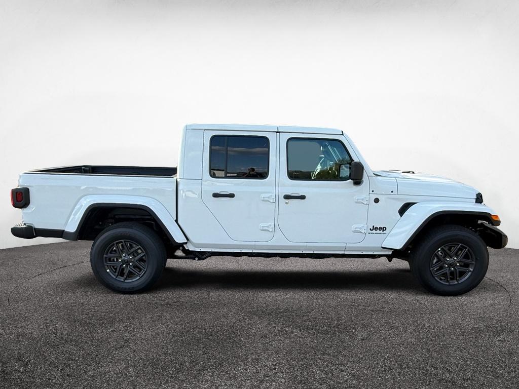 New 2026 Jeep Gladiator SPORT S 4X4 Pickup