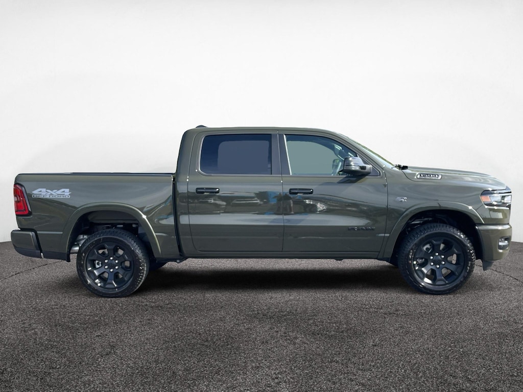 New 2027 Ram 1500 BIG HORN CREW CAB 4X4 5'7 BOX Pickup