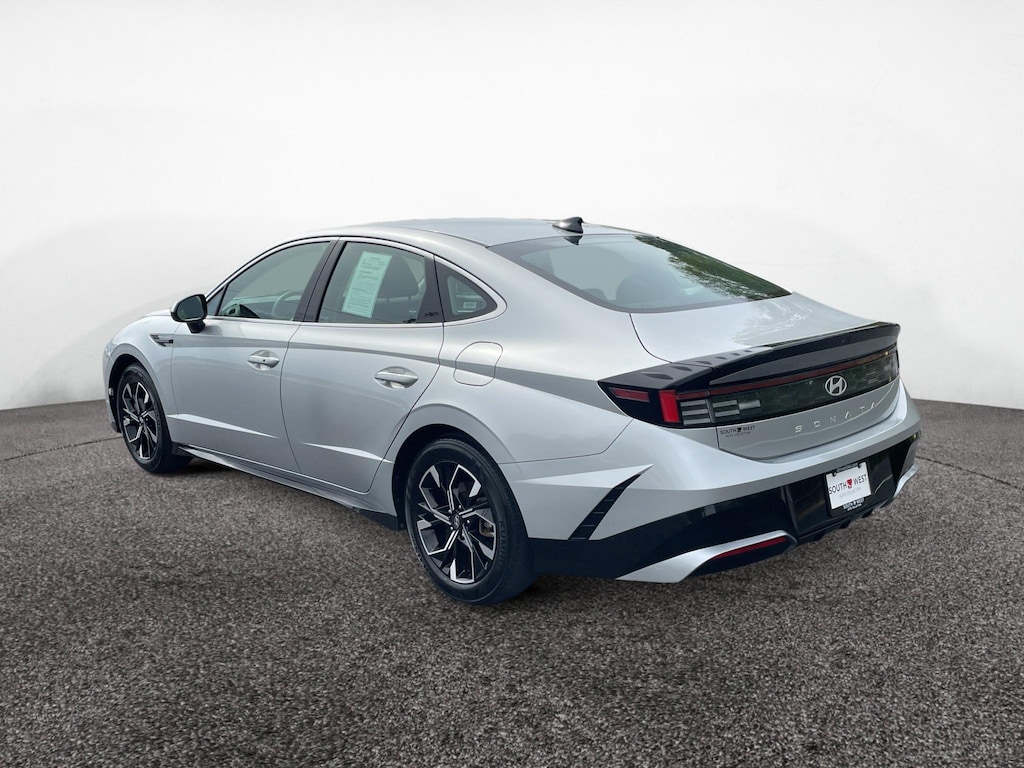 Used 2025 Hyundai Sonata SEL Sedan