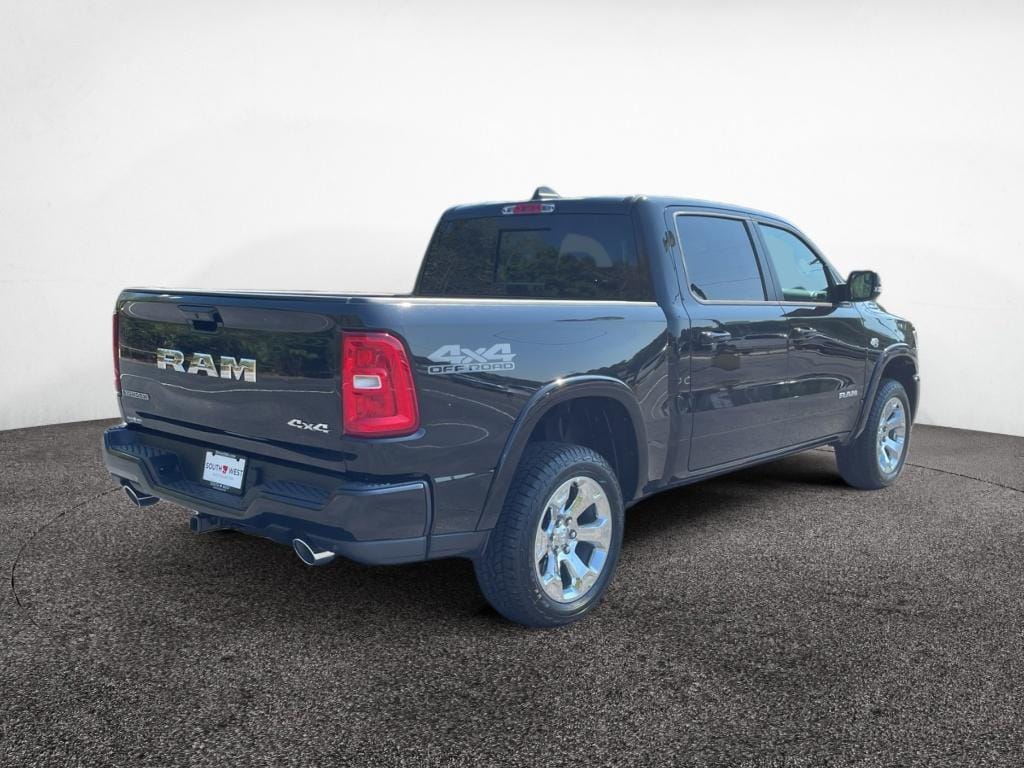New 2027 Ram 1500 BIG HORN CREW CAB 4X4 5'7 BOX Pickup